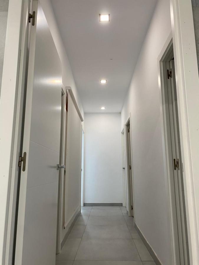 Hostel Ramon Lujan 91 Madrid Kültér fotó